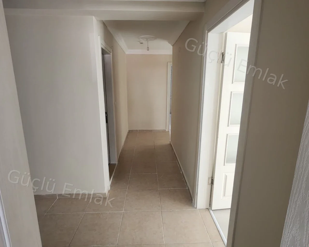 Çarşı Mahallesinde şehrin göbeğinde 3+1 kiralık daire - 10. fotoğraf